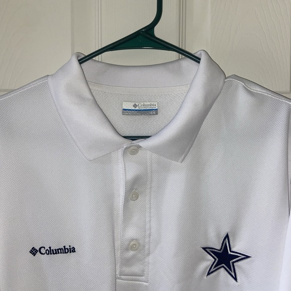 Dallas Cowboys button up/ Breathable Colombia short sleeve L Poly Shirt. - Picture 2 of 11